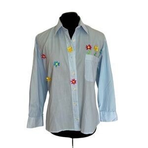 Vintage Martha’s Vineyard button down shirt with floral appliqué flowers medium